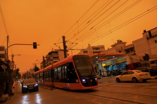 Σκόνη από την Αφρική στον ουρανό της Αθήνας
